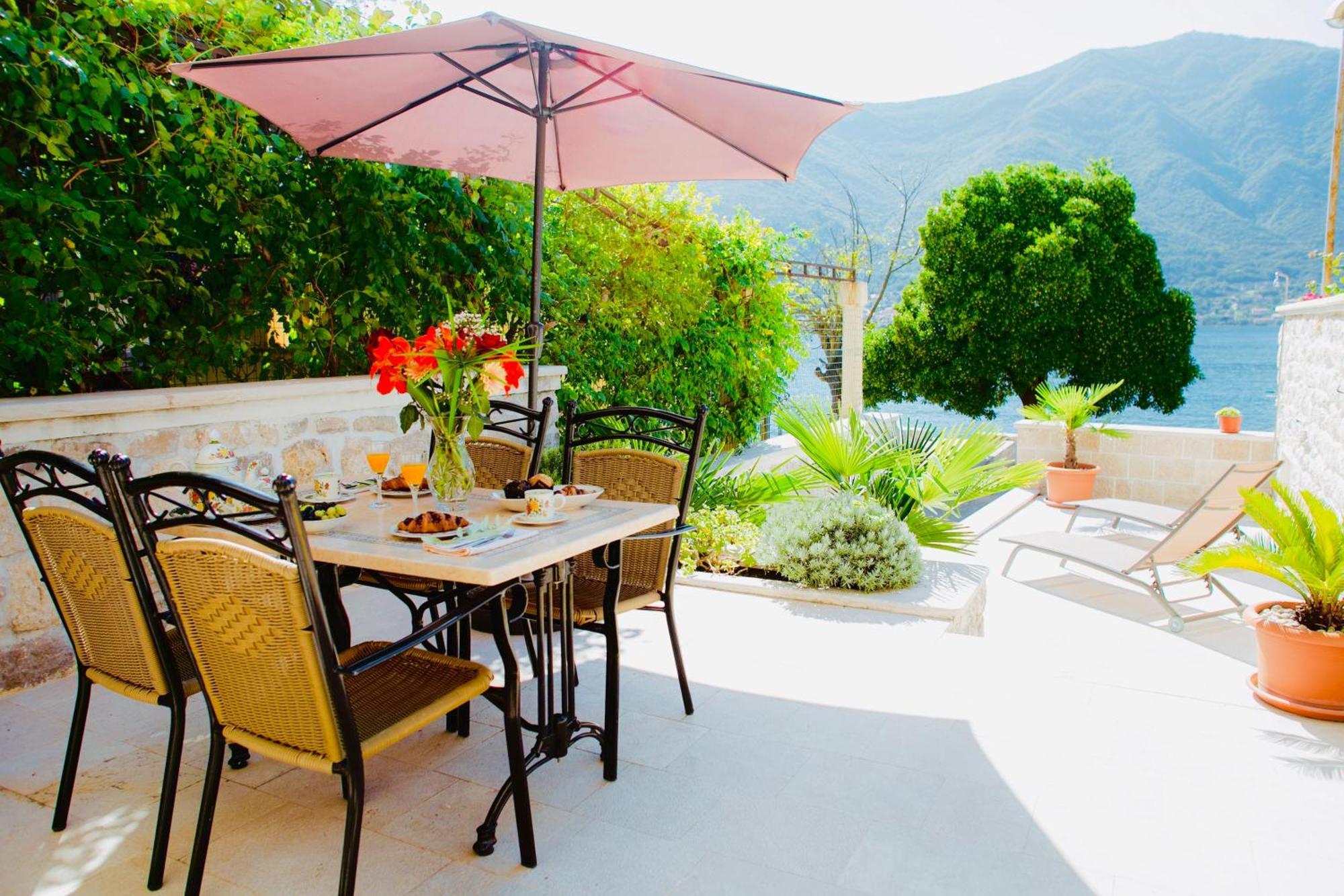 Villa Three Dots By Todorovic Family Kotor Exterior foto